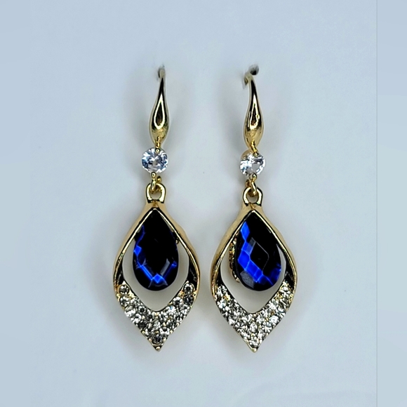 Vintage Crystal Teardrop Earrings 925 - Picture 1 of 6